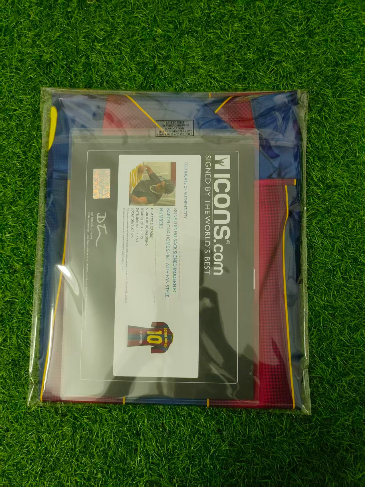 Ronaldinho Barcelona Home fan style Autograph Jersey Icons coa