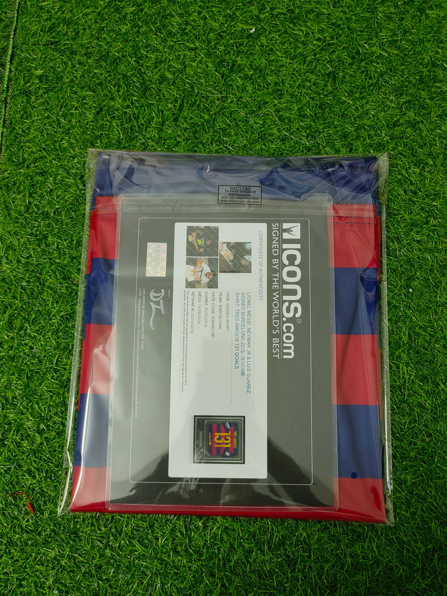 Messi, Suárez, Neymar Trio Signed Jersey 15/16 Barcelona Home Kit Icons coa