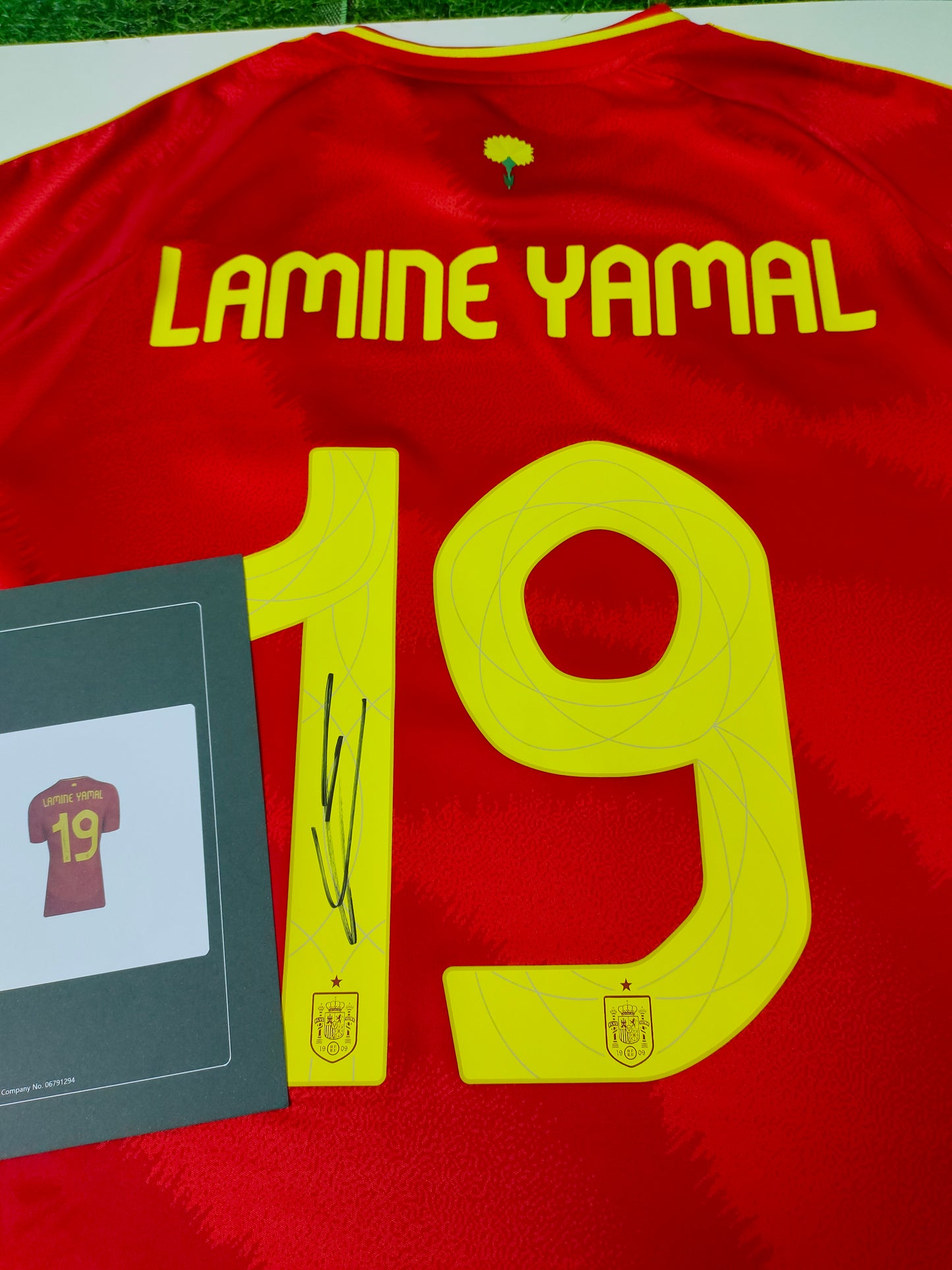 Yarmal Spanish National 24/25 Season Home Autograph Jersey Icons coa