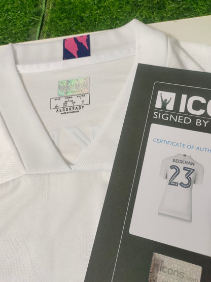 Camiseta autografiada de David Beckham Real Madrid Temporada 20/21 Local icons coa