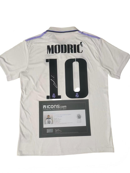 Camiseta autografiada de Luka Modrić Real Madrid Temporada 22/23 Local icons coa