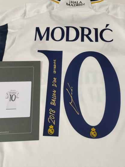 Luka Modrić Real Madrid Temporada 23/24 Camiseta Local Autografiada Icons coa