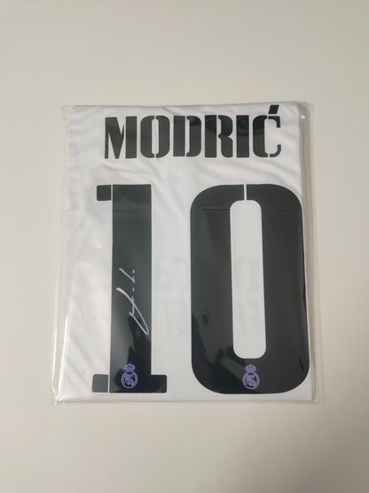 Camiseta autografiada de Luka Modrić Real Madrid Temporada 22/23 Local icons coa